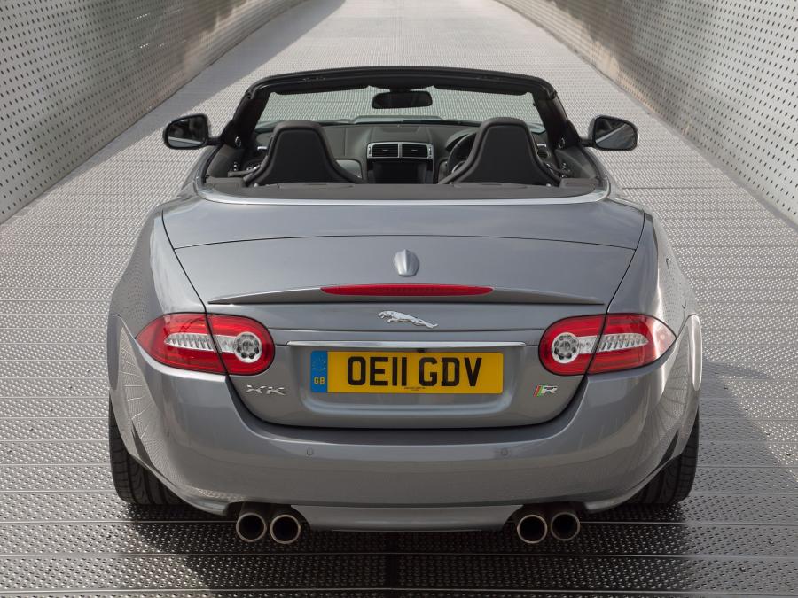  Jaguar XKR Convertible 2011 года  (UK) (фото 9 из 15)